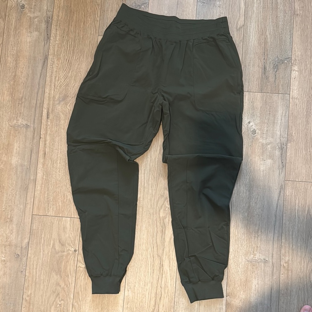 ALO Green Jogger Pants